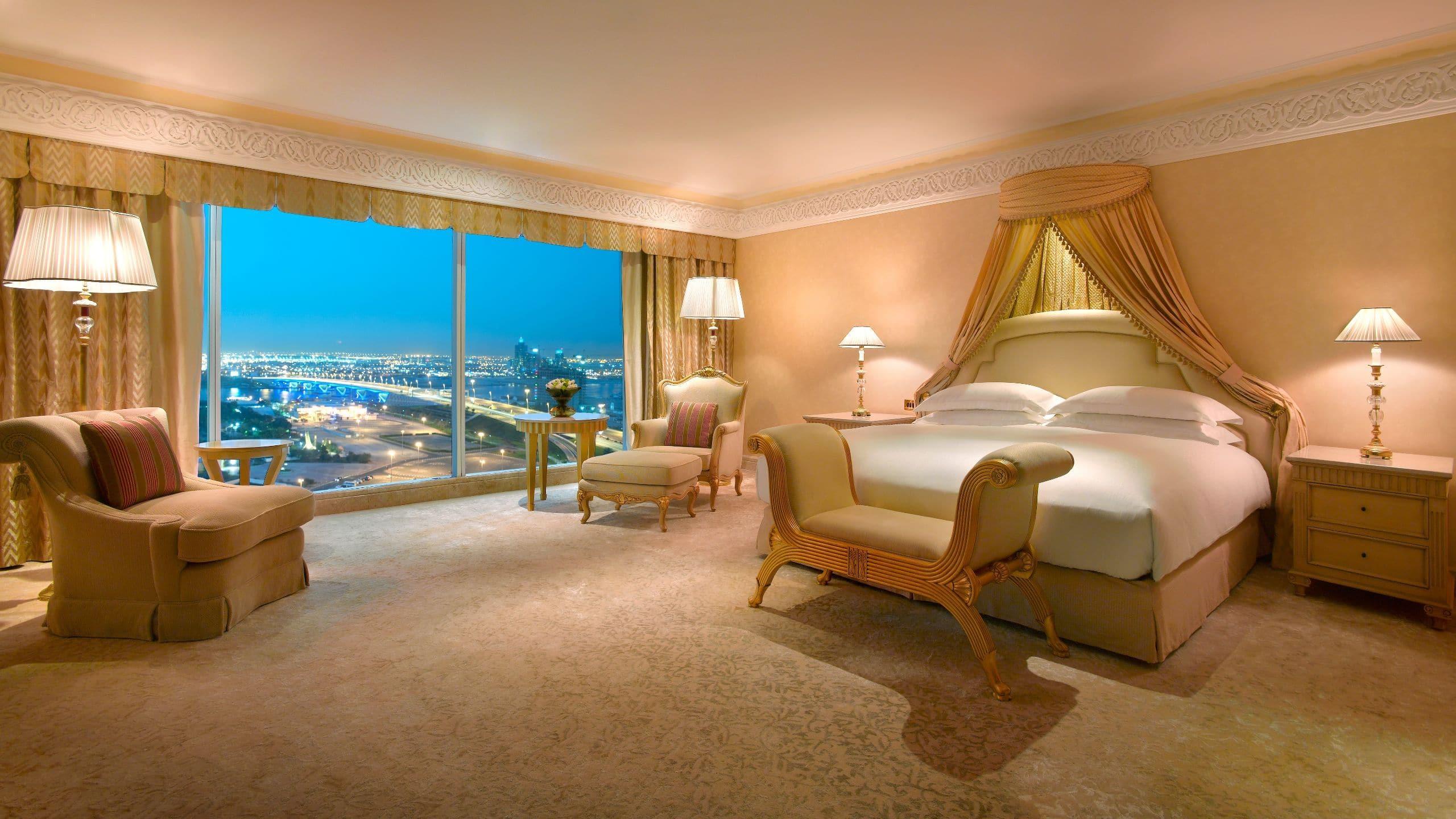 Grand Hyatt Dubai Hotel Ngoại thất bức ảnh A bedroom at the Jumeirah Emirates Towers Hotel